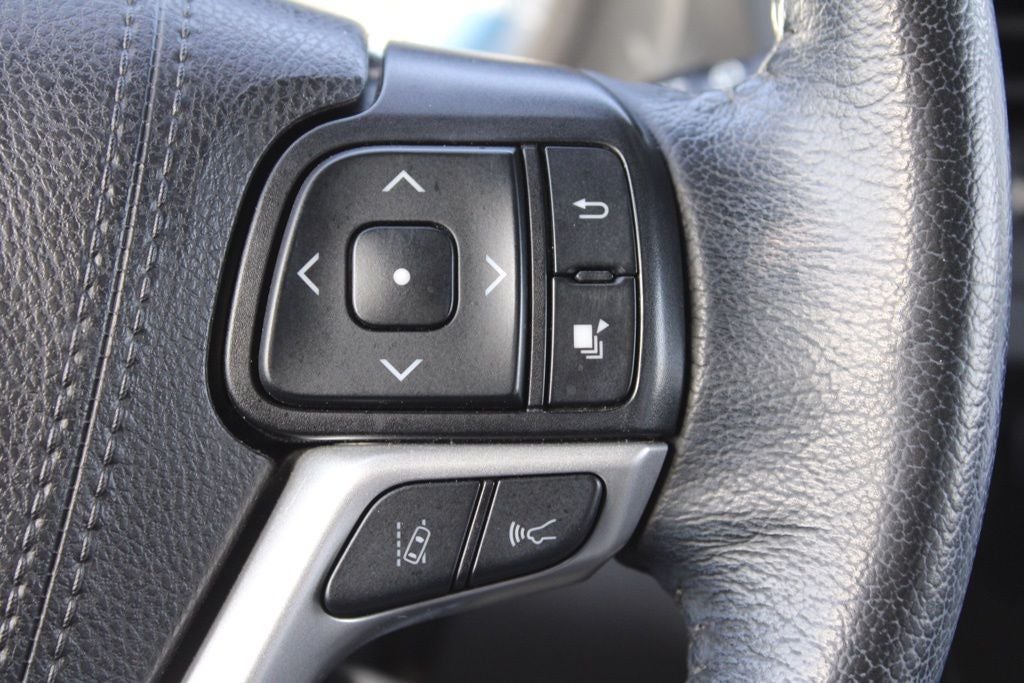 2020 Toyota Sienna XLE 8 Passenger