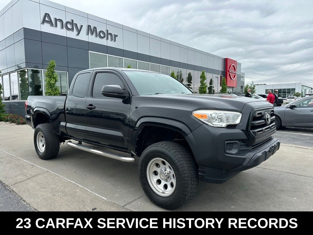 2017 Toyota Tacoma SR