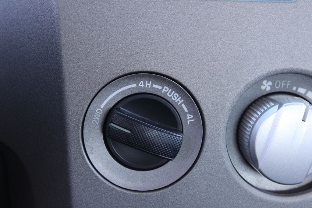 2013 Toyota Tundra Grade