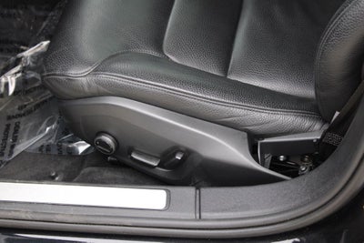 2024 Volvo S60 B5 Plus Dark Theme