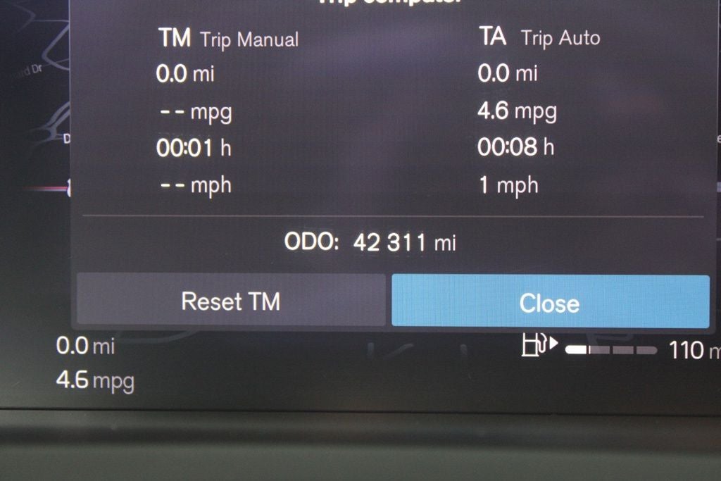 2024 Volvo S60 B5 Plus Dark Theme