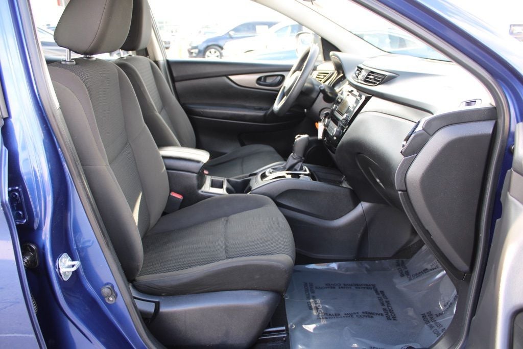 2017 Nissan Rogue Sport S