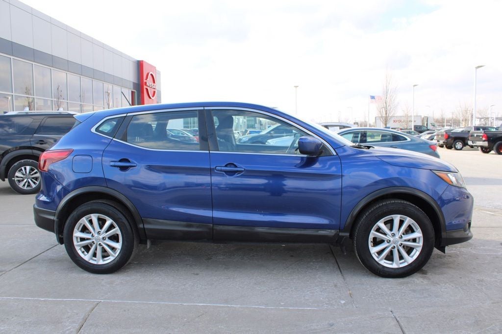 2017 Nissan Rogue Sport S