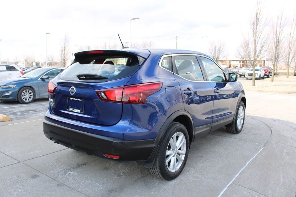 2017 Nissan Rogue Sport S