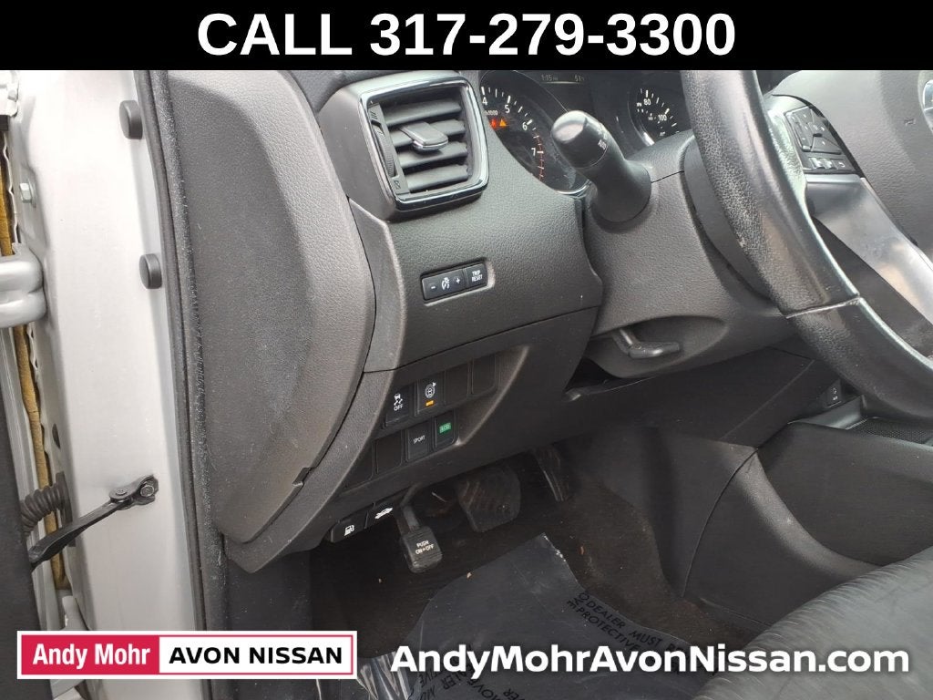 2017 Nissan Rogue SV