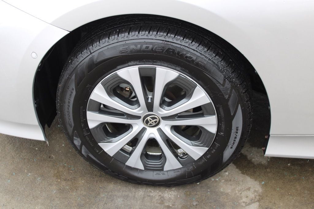 2020 Toyota Prius LE AWD-e