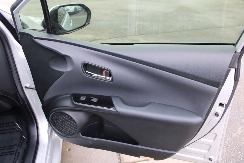 2020 Toyota Prius LE AWD-e