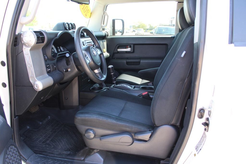 2014 Toyota FJ Cruiser Base