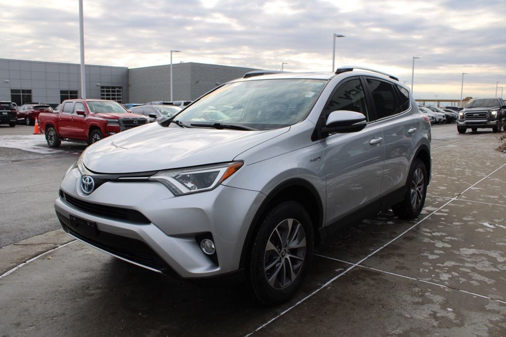 2016 Toyota RAV4 Hybrid XLE