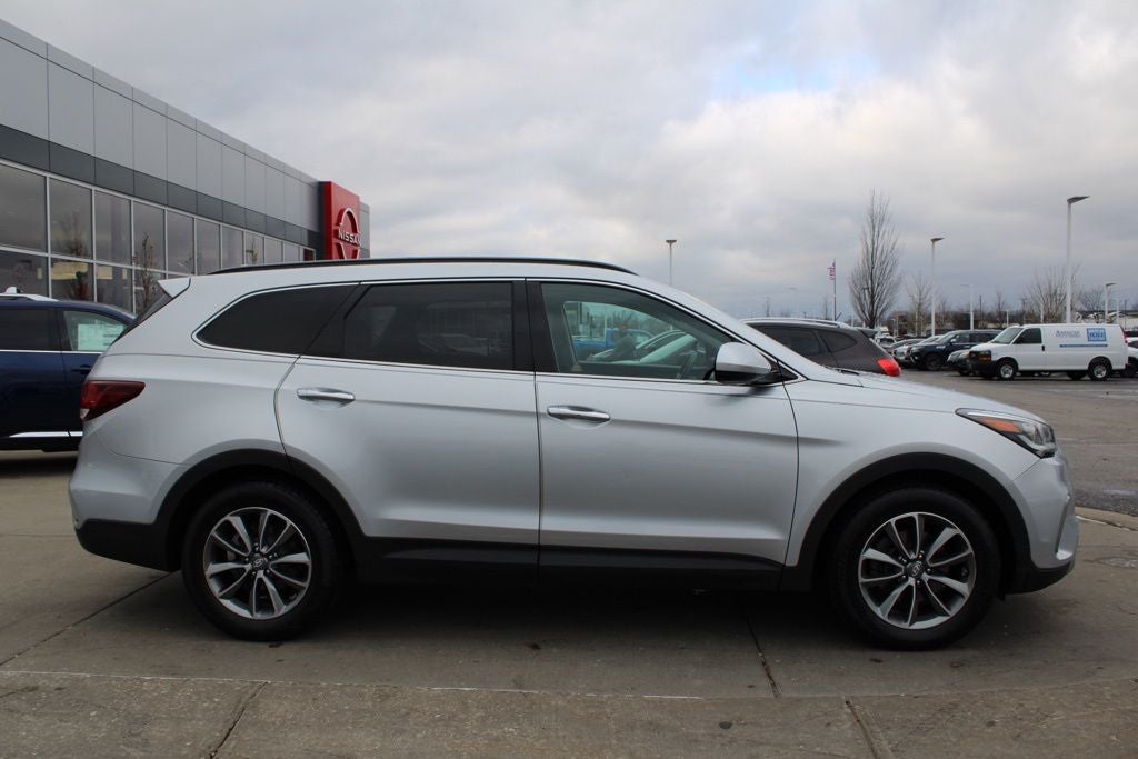 2017 Hyundai Santa Fe SE