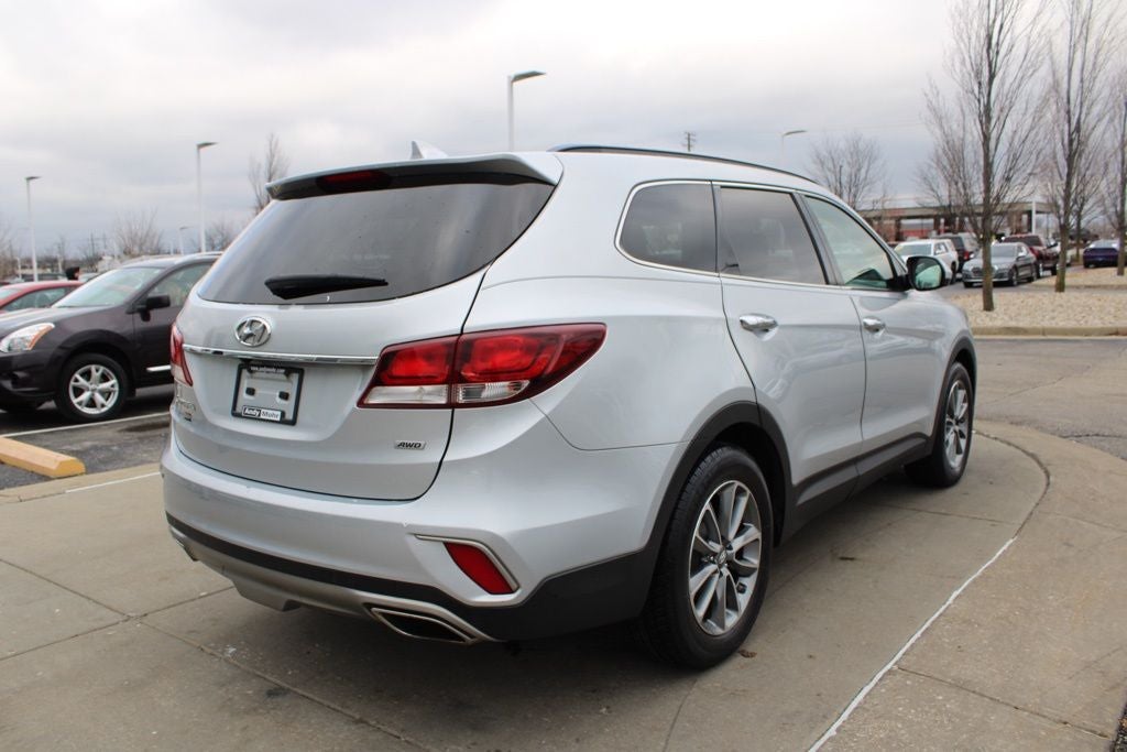 2017 Hyundai Santa Fe SE