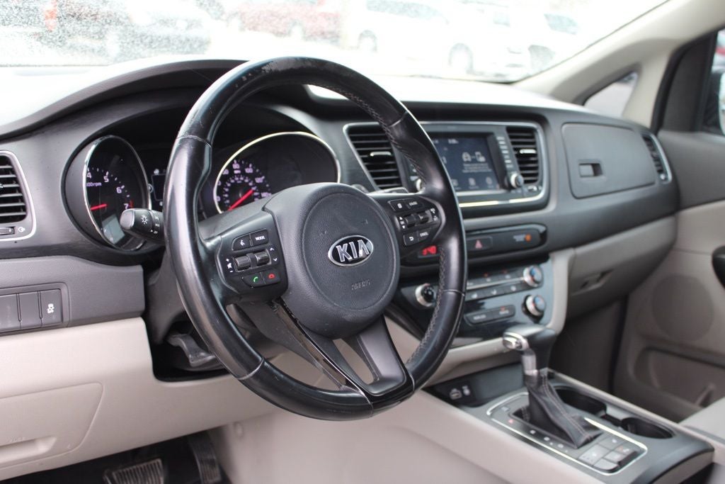 2017 Kia Sedona LX
