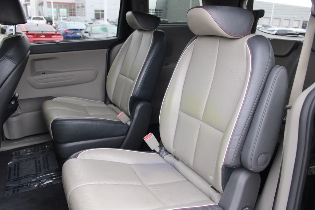 2017 Kia Sedona LX