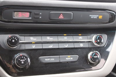 2017 Kia Sedona LX