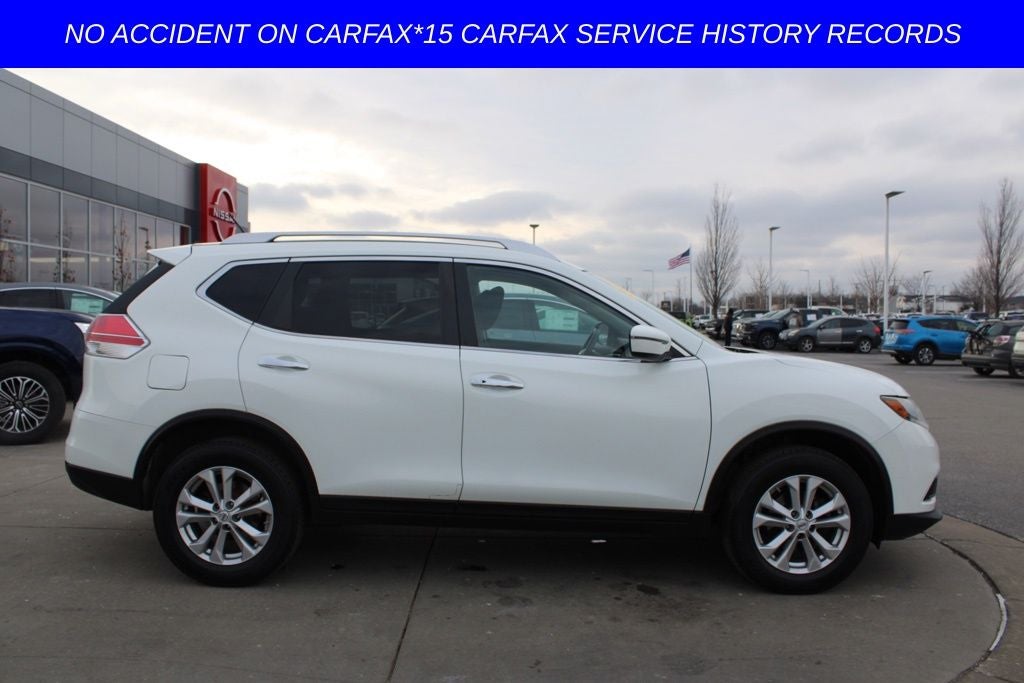 2016 Nissan Rogue SV