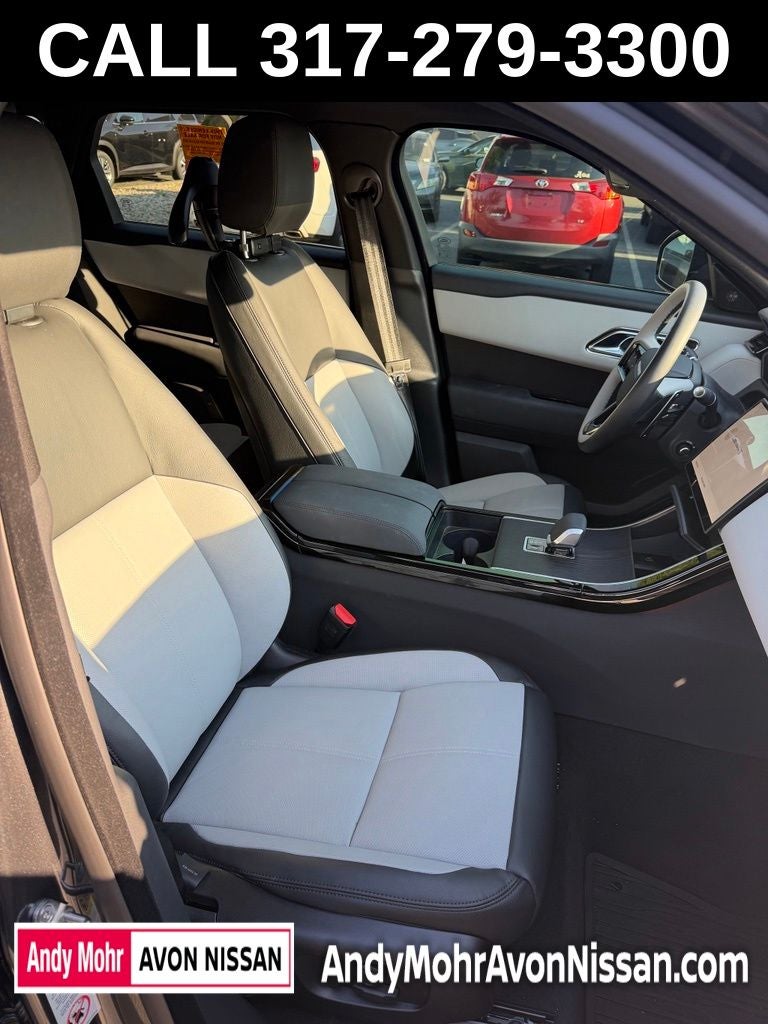 2026 Land Rover Range Rover Velar Dynamic SE