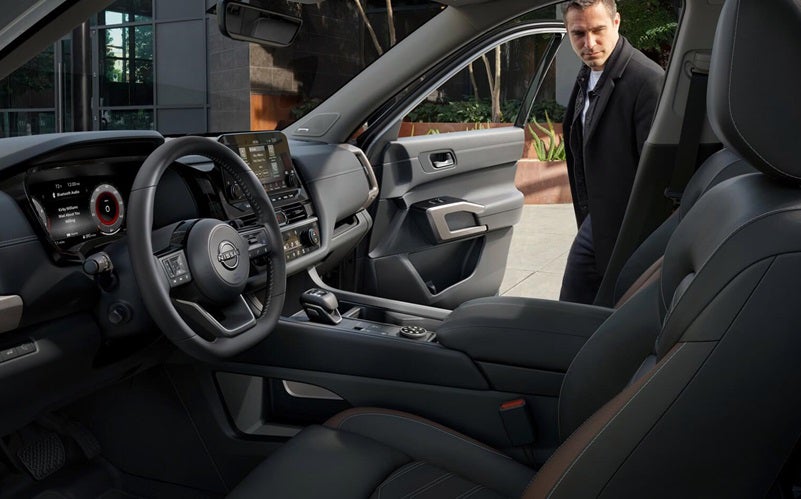 Discover New Paths With the Nissan Pathfinder